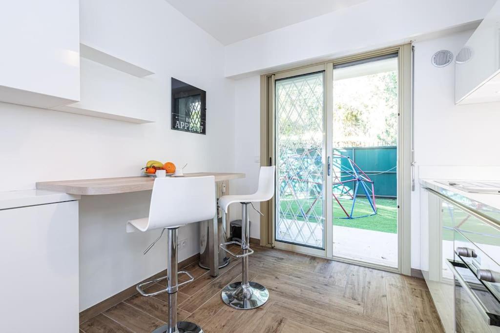 Villefranche Sur Mer:Appartement-villa, Vue mer, jardin, parking. Exteriör bild