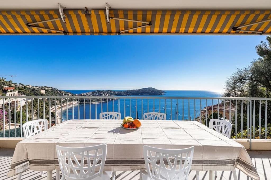 Villefranche Sur Mer:Appartement-villa, Vue mer, jardin, parking. Exteriör bild