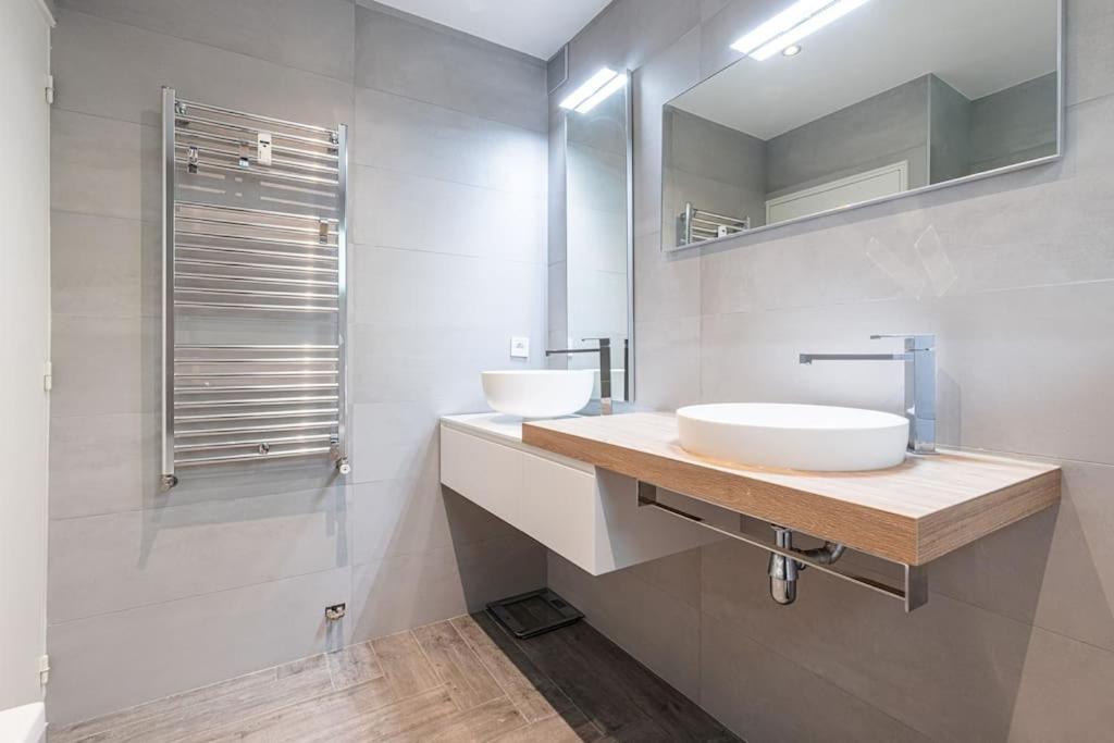 Villefranche Sur Mer:Appartement-villa, Vue mer, jardin, parking. Exteriör bild